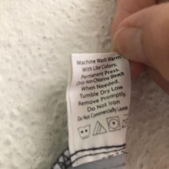 Burnside black plaid board shorts 36 - Picture 7 of 7